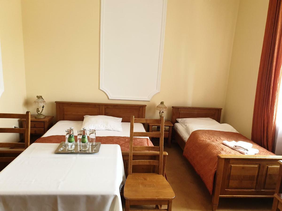Hotel Palacyk Legnica Eksteriør bilde