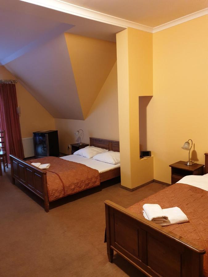 Hotel Palacyk Legnica Eksteriør bilde